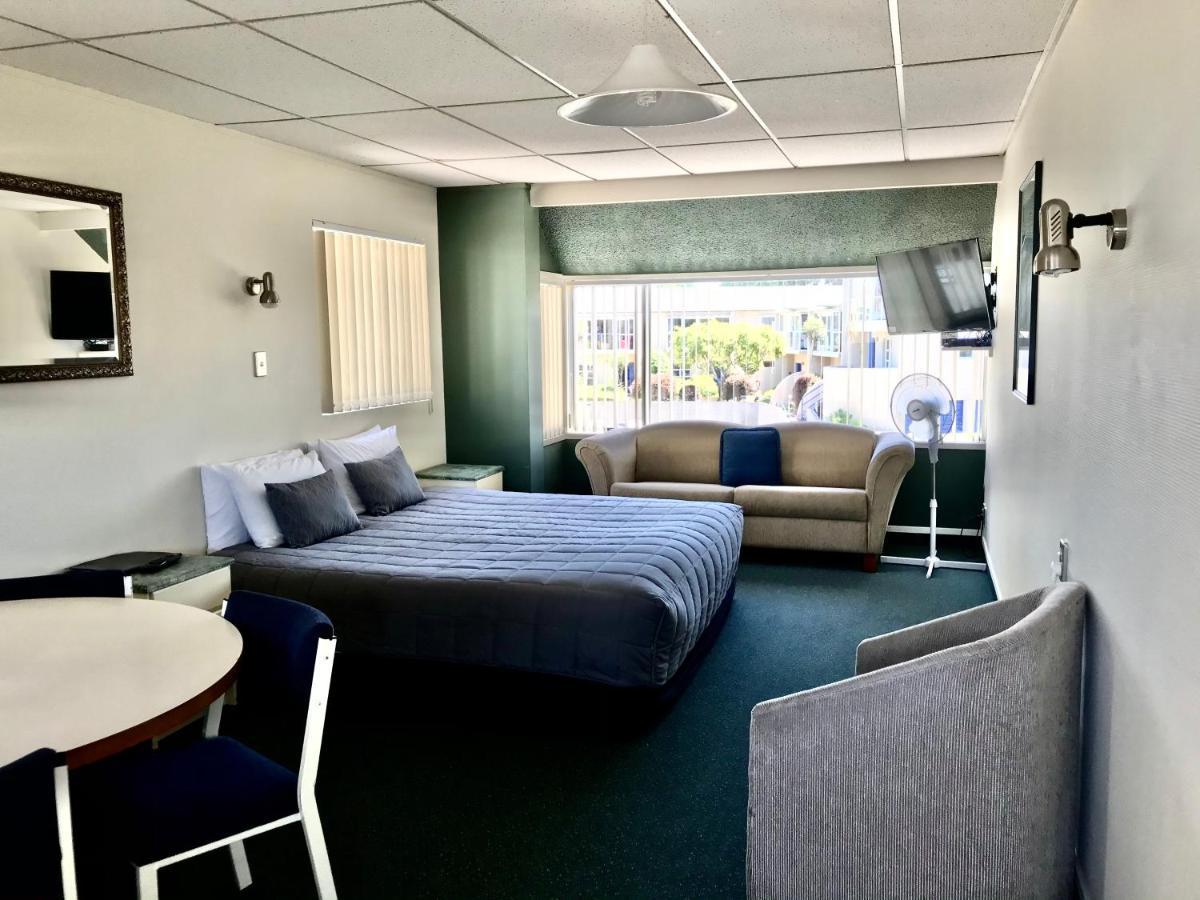 Tui Oaks Motel Taupo Zewnętrze zdjęcie