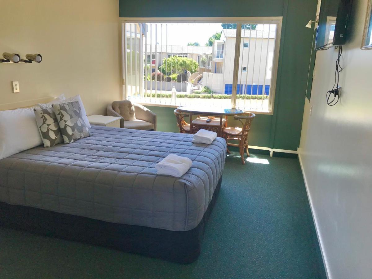 Tui Oaks Motel Taupo Zewnętrze zdjęcie