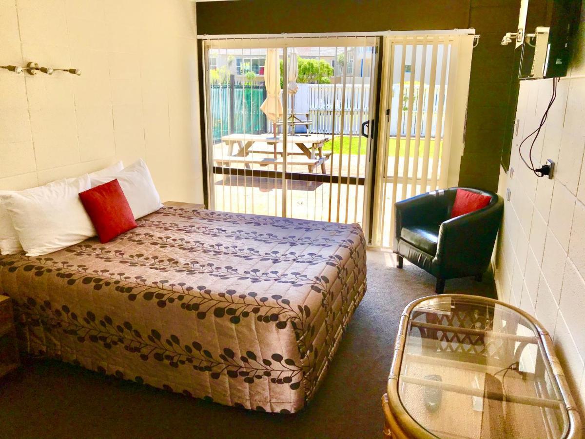 Tui Oaks Motel Taupo Zewnętrze zdjęcie