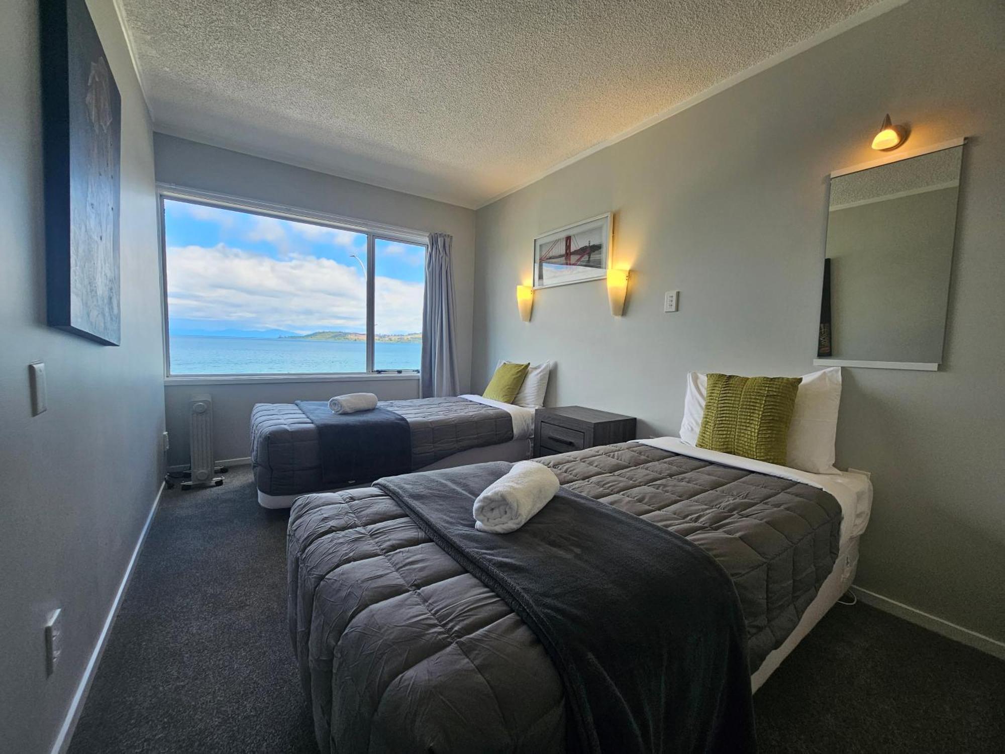 Tui Oaks Motel Taupo Zewnętrze zdjęcie