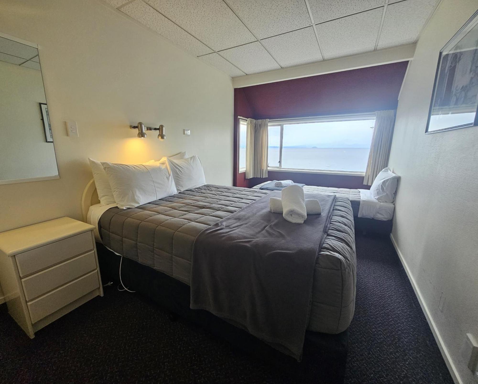 Tui Oaks Motel Taupo Zewnętrze zdjęcie
