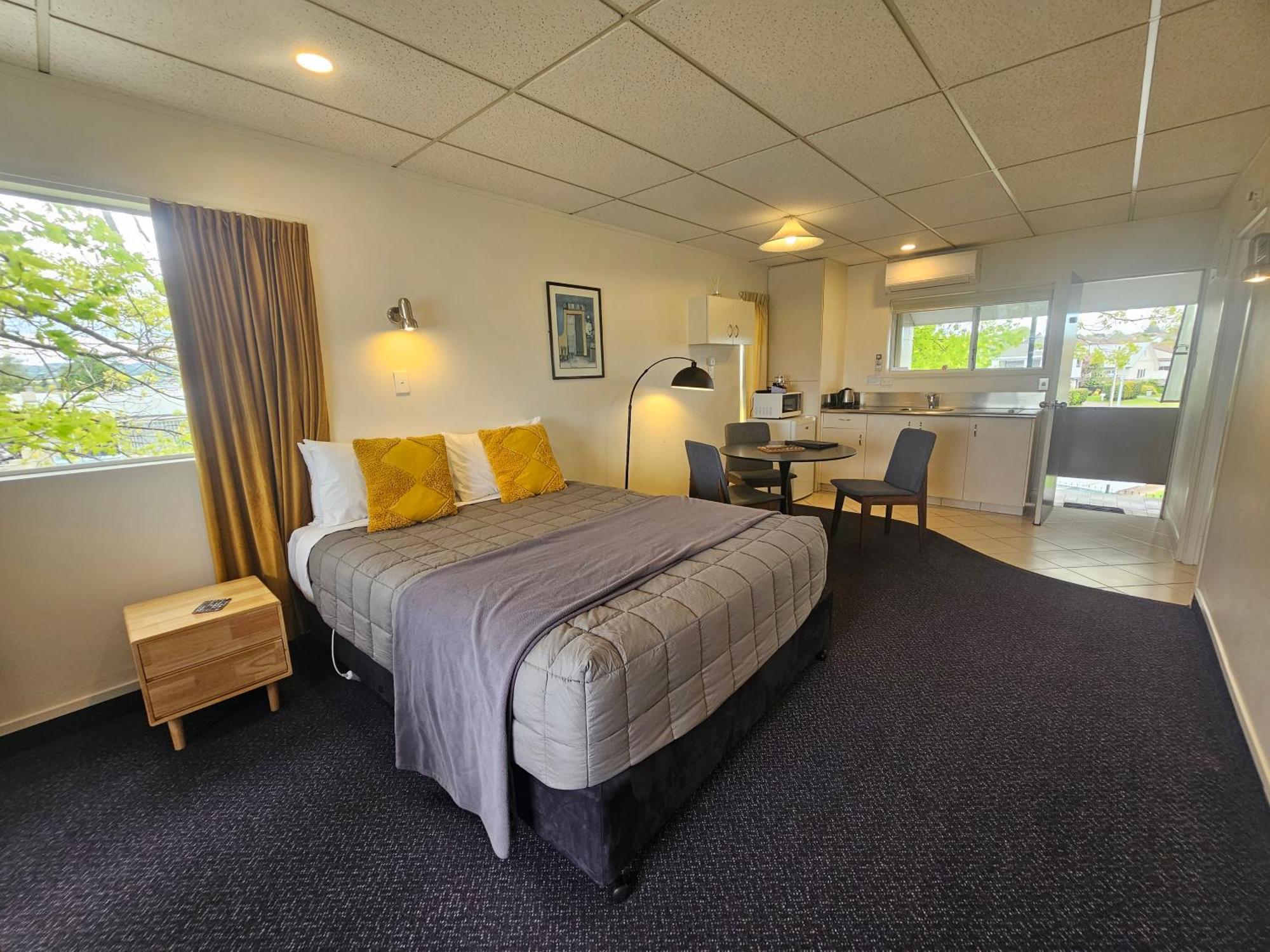 Tui Oaks Motel Taupo Zewnętrze zdjęcie