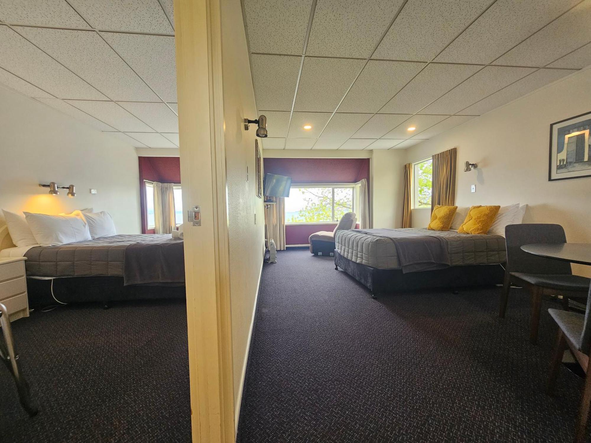 Tui Oaks Motel Taupo Zewnętrze zdjęcie