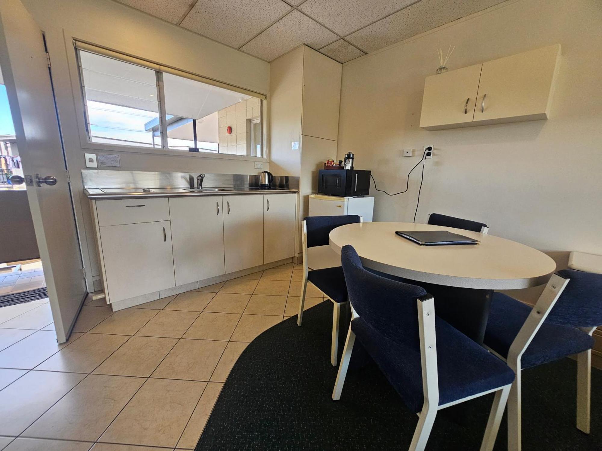 Tui Oaks Motel Taupo Zewnętrze zdjęcie